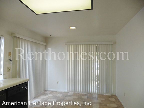 3rd image of 9645 Paseo Montril