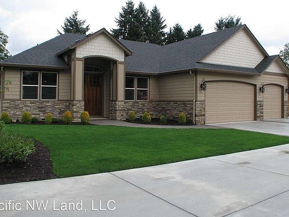 2nd image of 4514 NE 120th St