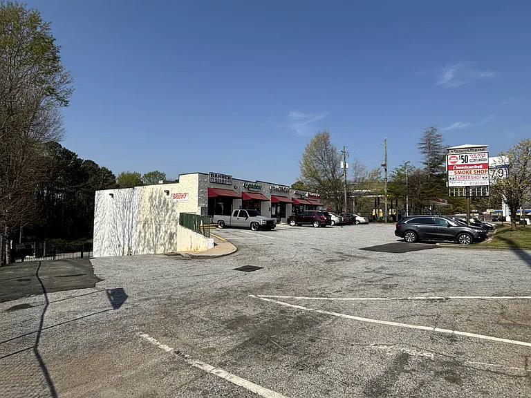 4869 Covington Hwy #1 — Photo 5