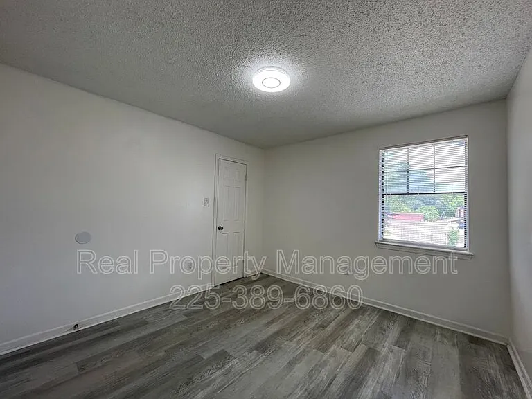 1511 Cristy Dr #G — Photo 10