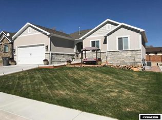 301 Pinnacle Dr, Rock Springs, WY 82901