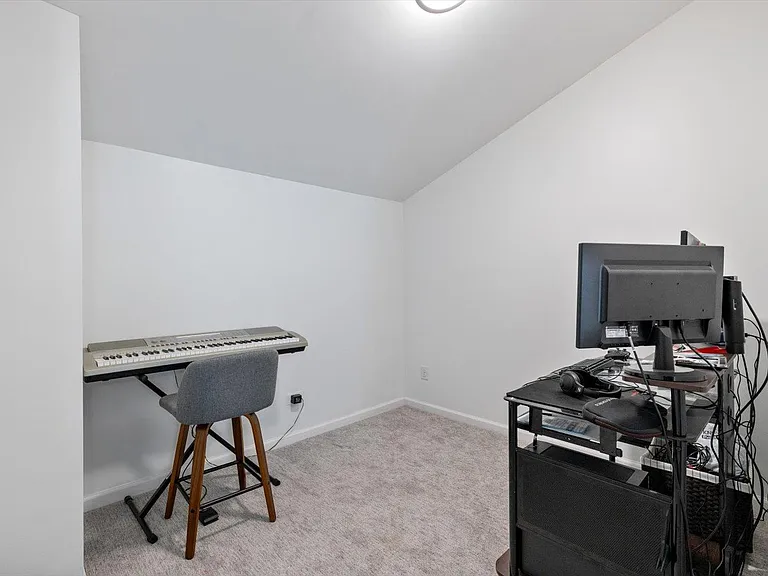 2349 Traemoor Village Pl — Photo 18