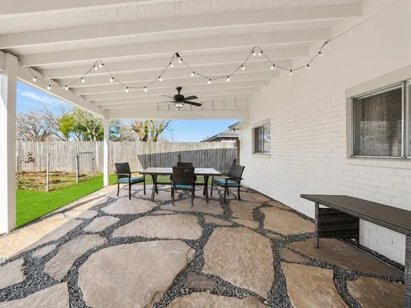12014 Flushing Meadows Dr, Houston, TX 77089