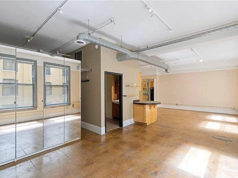 108 W 2nd St #410 — Photo 12