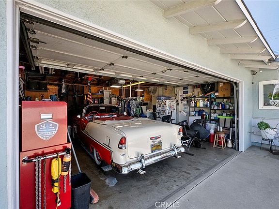 5th image of 1335 W 4th St