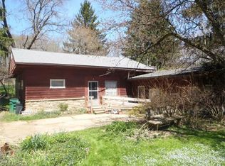 9066 Ranch Dr, Chesterland, OH 44026