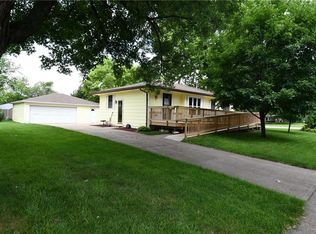 1302 5th Ave SE, Altoona, IA 50009