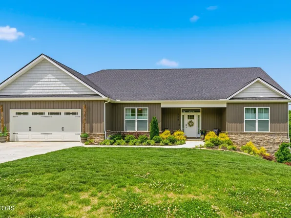 229 Ridgefield Dr, Maryville, TN 37804