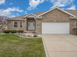 2043 Northwinds Dr, Dyer, IN 46311