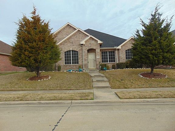2nd image of 1215 Long Branch Dr