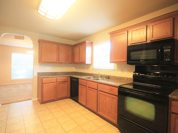 5th image of 503 Marlin Cir