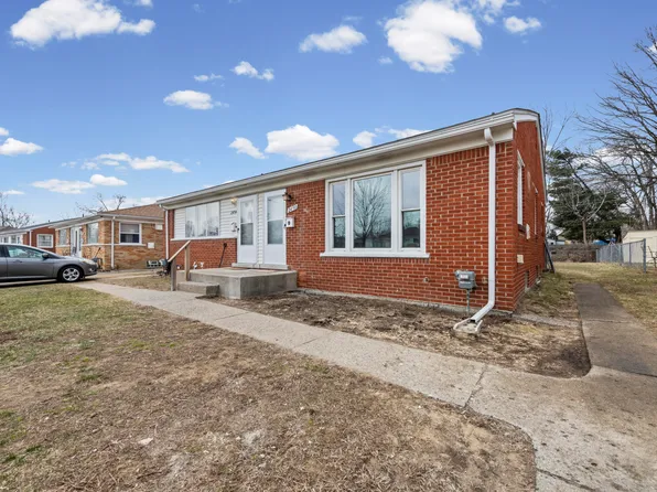 2490 Stieber St, Westland, MI 48186