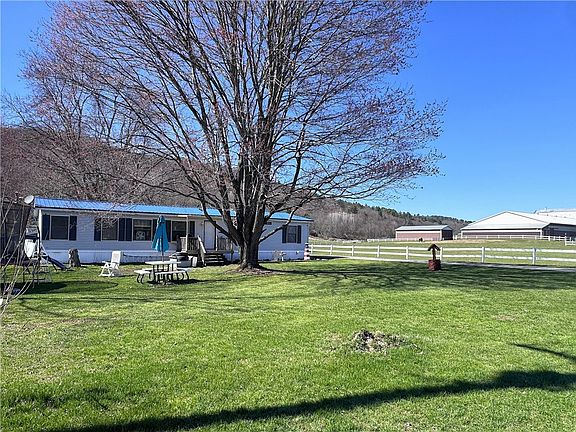 2nd image of 3797 State Highway 7