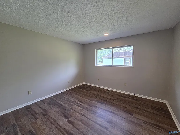 1209 Governors Dr SE — Photo 20