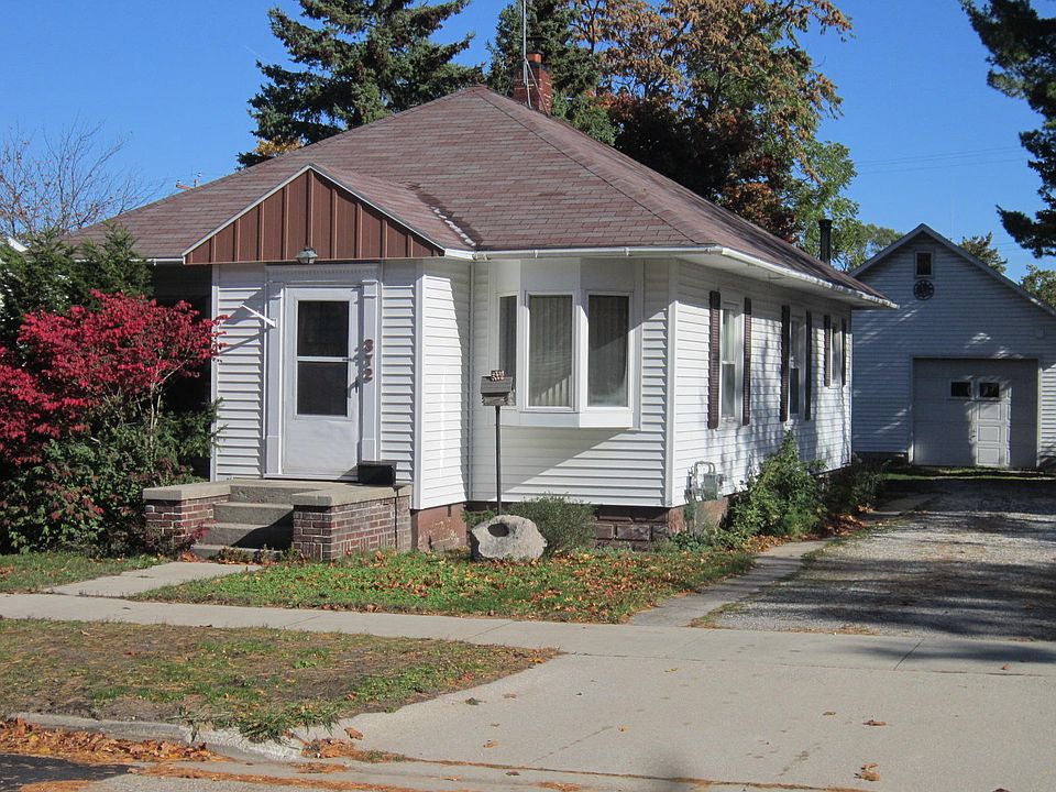 1st image of 372 N 7th St