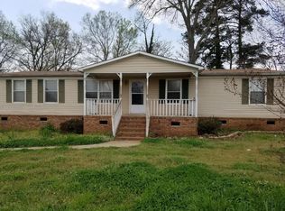 108 Moss Creek Dr, Greenwood, SC 29646