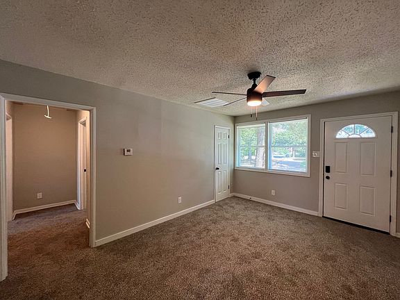 2nd image of 2983 Waynoka Ave