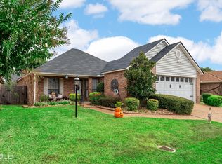 7711 Millicent Cir, Shreveport, LA 71105