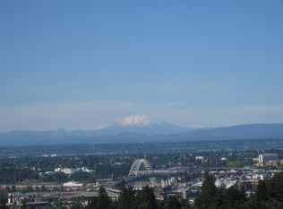 2441 SW Montgomery Dr, Portland, OR 97201