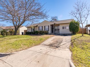 7433 Aberdeen Dr, Fort Worth, TX 76116