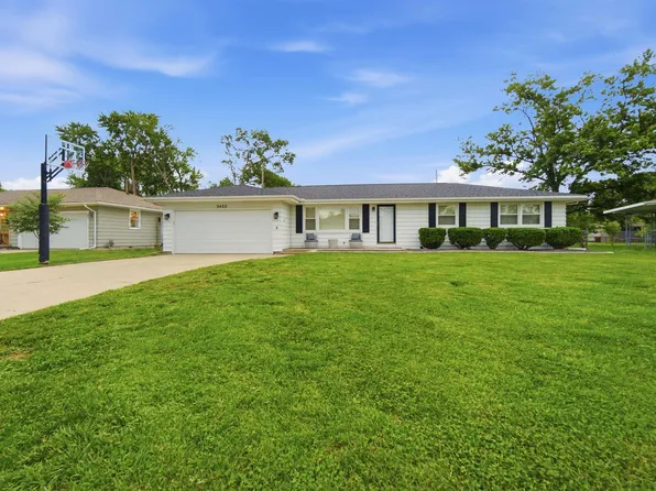 3422 N Rockwood Rd, Peoria, IL 61604