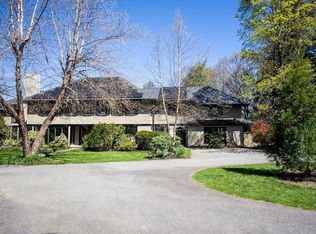 34 Century Ln, Milton, MA 02186