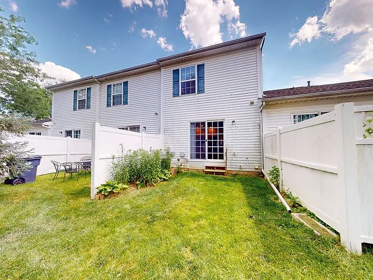 6752 Lagrange Dr — Photo 21