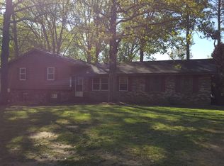 906 Ridgedale Dr, Lawrenceville, GA 30043