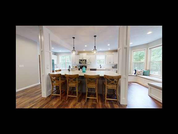 4th image of 8812 Fenwick Ct