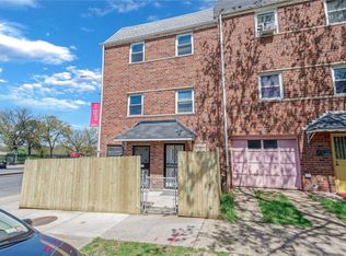 15401 64th Ave, Flushing, NY 11367