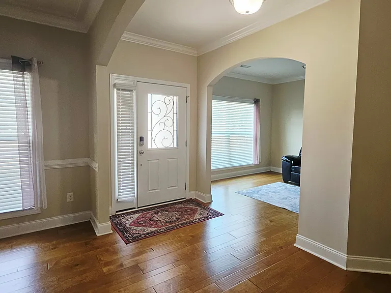 5790 Highland Grove Dr — Photo 8