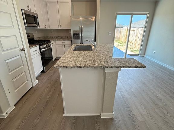 4th image of 25416 Carnation Ct