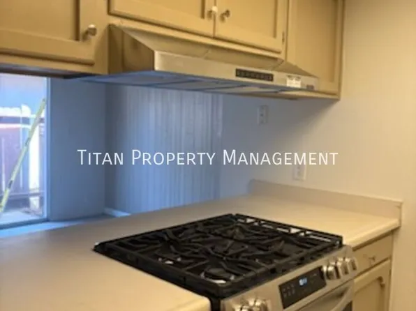 1050 Clinton Rd, Sacramento, CA 95825
