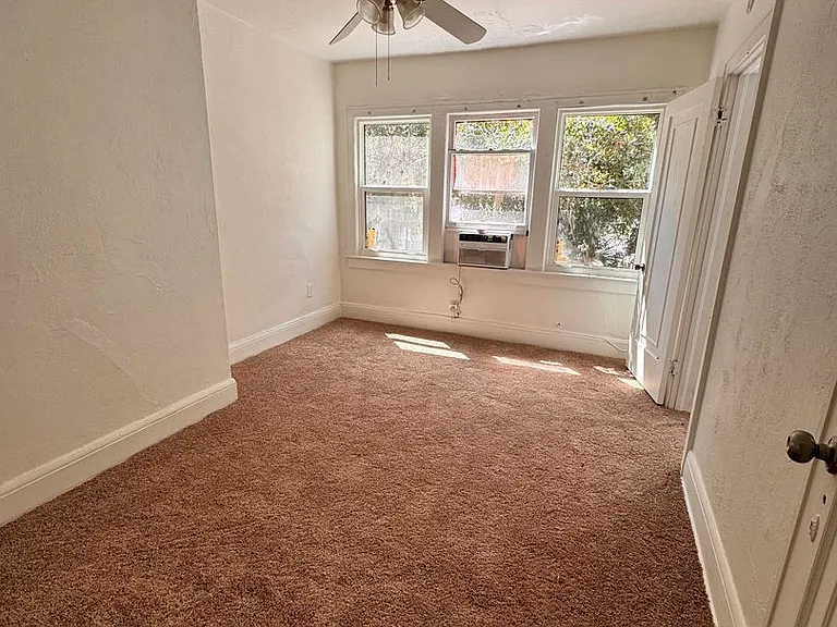 214 Fremont Ave — Photo 5