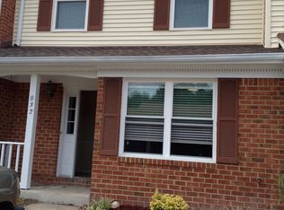 832 Sommerville Cres, Chesapeake, VA 23320