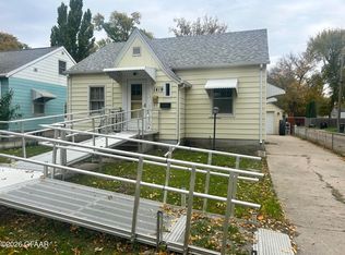 1419 Cherry St, Grand Forks, ND 58201