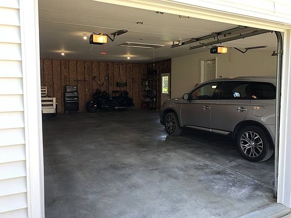 Garage - FITS 4 CARS (TANDEM)