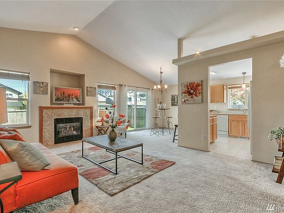 5th image of 1227 202nd Street Ct E