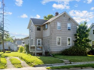 1709 Oregon St, Oshkosh, WI 54902