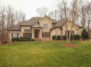 8301 Linville Oaks Dr, Oak Ridge, NC 27310