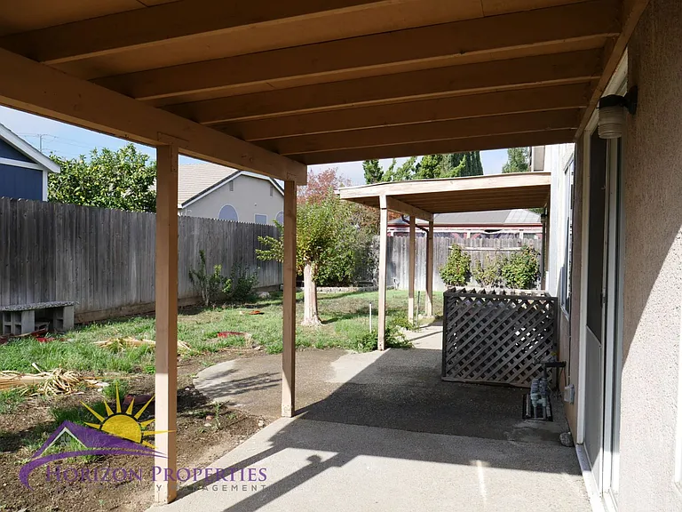 9472 Clementine Way — Photo 28