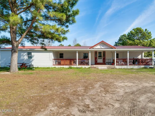 108 Berry Lane, Magnolia, NC 28453