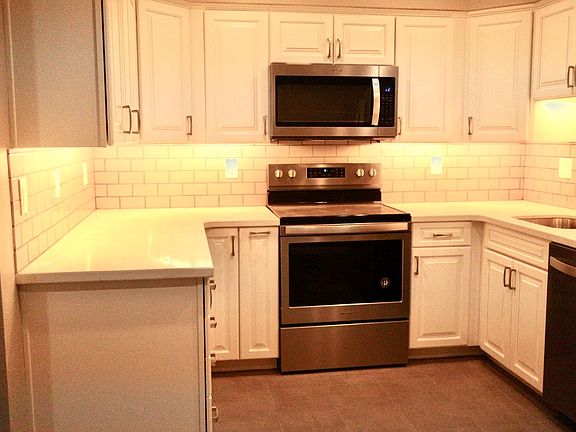 4th image of 889 San Juan Dr
