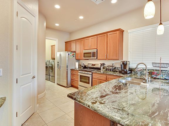 4th image of 6106 Via Presidio Ln