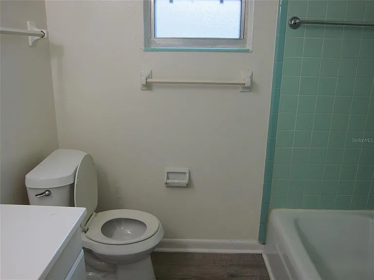 37 NE 21st Ter #B — Photo 24