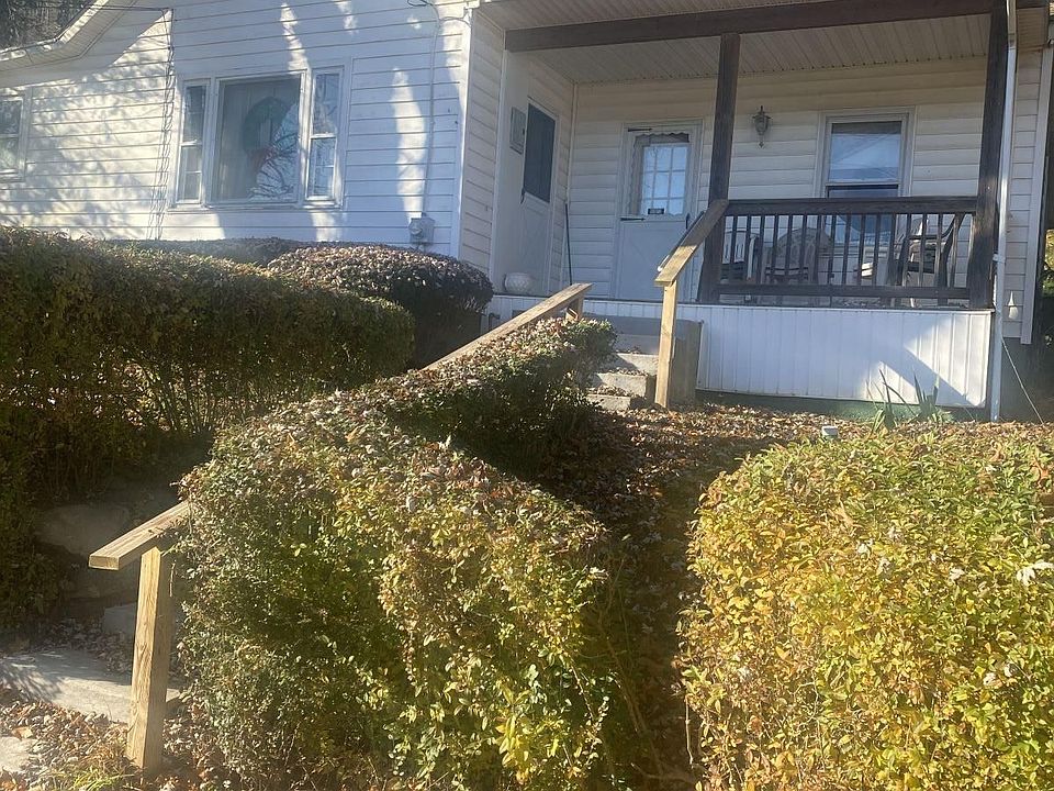 1st image of 13973 Henry St