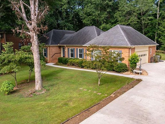 2nd image of 341 Chesterfield Rd