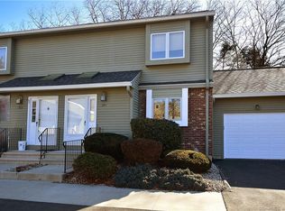 304 Sand Stone Dr UNIT 304, South Windsor, CT 06074