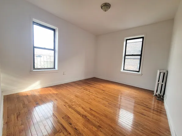 75 Ellwood Street image 1 of 4