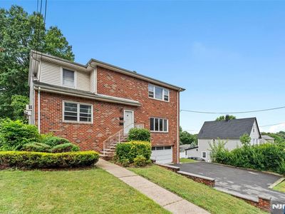 650 Edgewater Ave, Ridgefield, NJ, 07657
